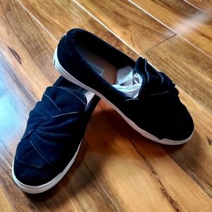 STEVE MADDEN Black Suede Loafers - 9 (EUC)